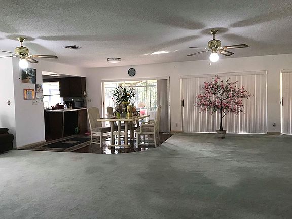 4th image of 131 E Palm Dr