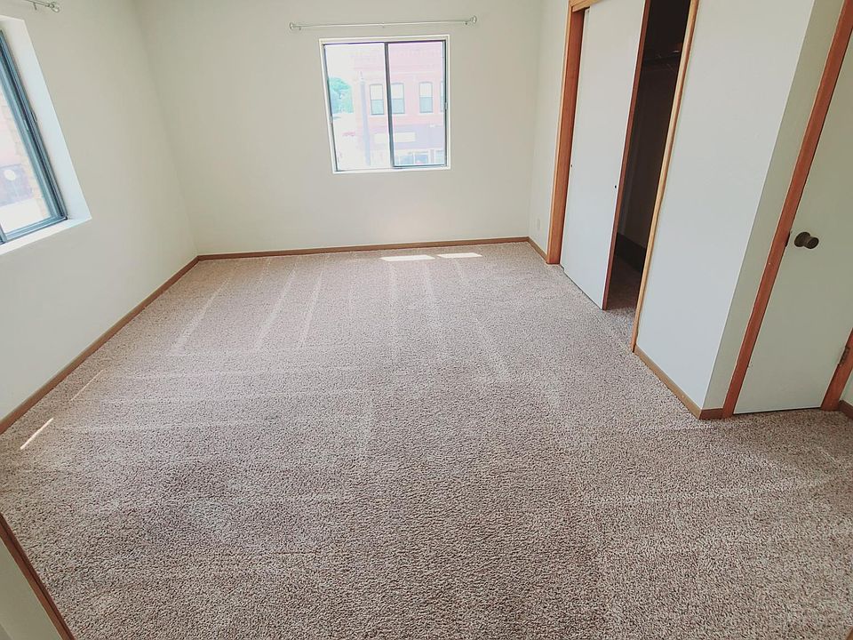 2nd image of 605 Pennsylvania Ave #3