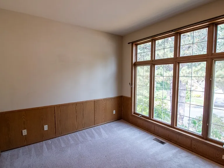 24435 SE 42nd Pl — Photo 6