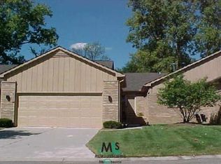 21630 River Ridge Trl, Farmington, MI