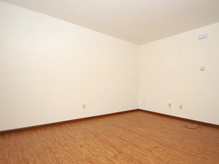 521 S Silverwood Ln #A — Photo 5