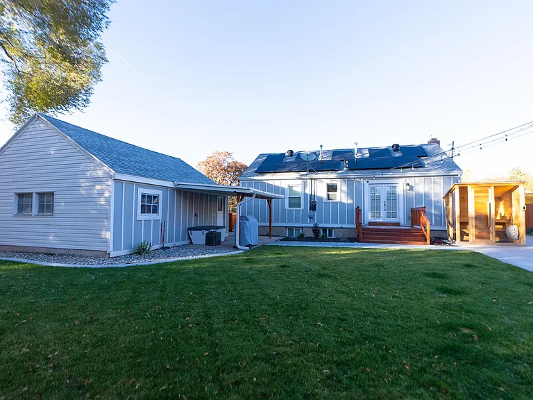 1744 E Redondo Ave #A — Photo 8