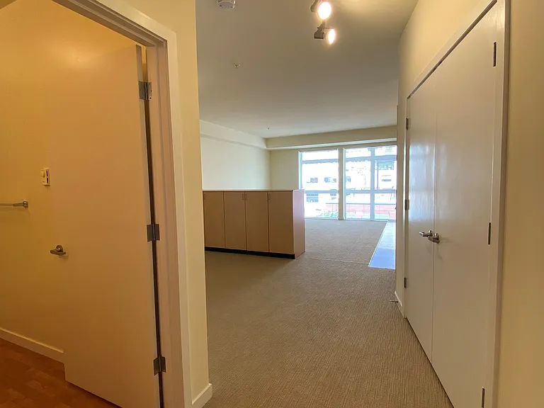 Library Place Apartments — Photo 31