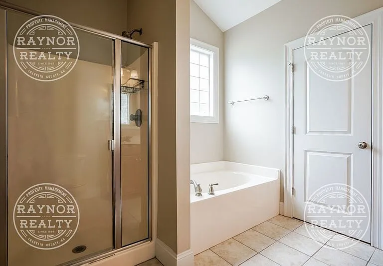 90 Glen Oaks Dr — Photo 7