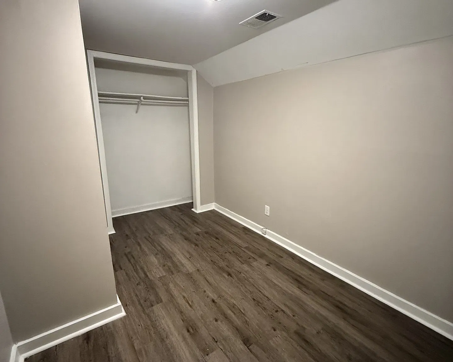 1 bed, 490 sqft, $650 — Photo 4