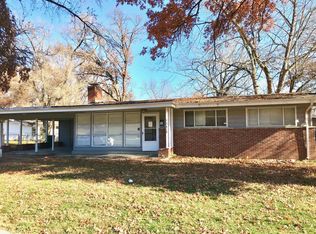 10418 Halls Ferry Rd, Saint Louis, MO 63136