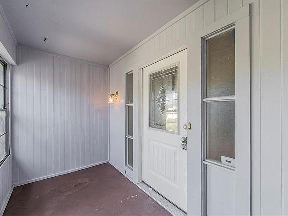 4th image of 5108 Queen Ann Ct