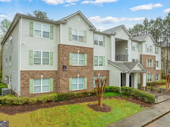 13202 Fairington Ridge Cir, Lithonia, GA 30038