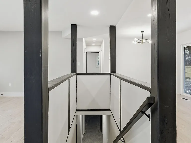 149 Washington St — Photo 44