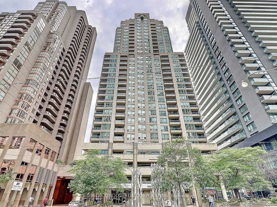 1st image of 750 Bay St #808