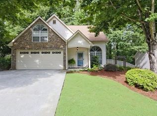 860 Long Branch Cir, Sugar Hill, GA 30518