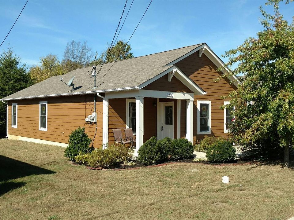 1st image of 3012 Barbara Lynn Way
