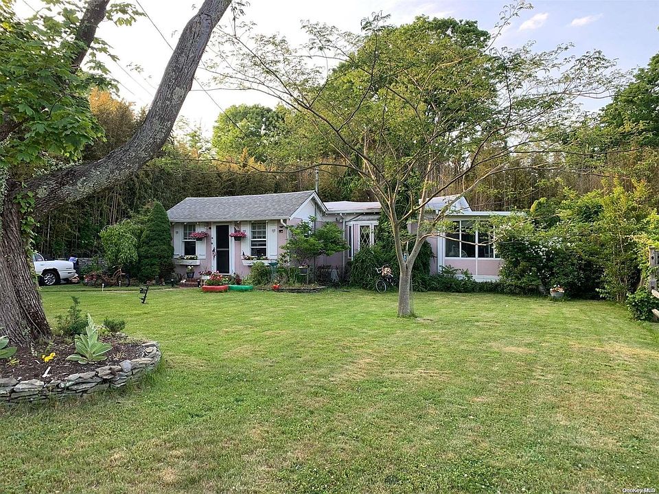 1st image of 11 Maple Avenue