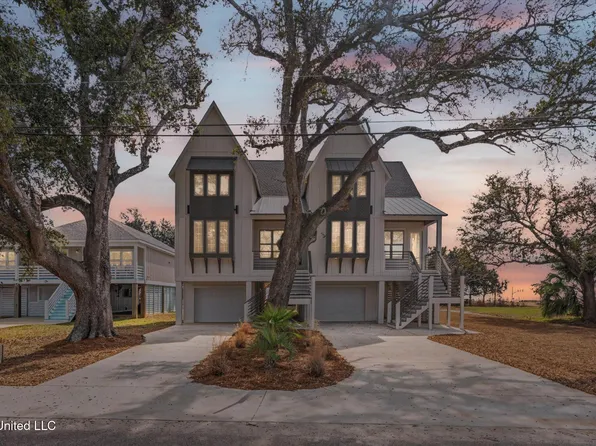 115 E 5th St #A, Long Beach, MS 39560