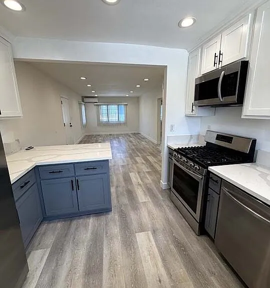 8818 Ramsgate Ave #8822-1/2 — Photo 8