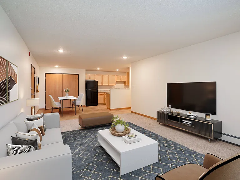 Grand Forks, ND Cherry Creek Apartments | 21E | Living
