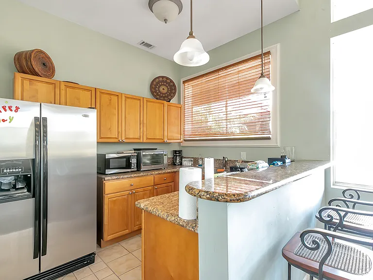 208 Afton Sq #105 — Photo 8