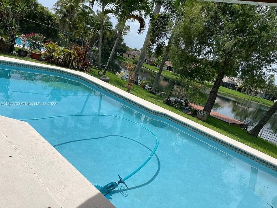 1st image of 8902 SW 57th St #1