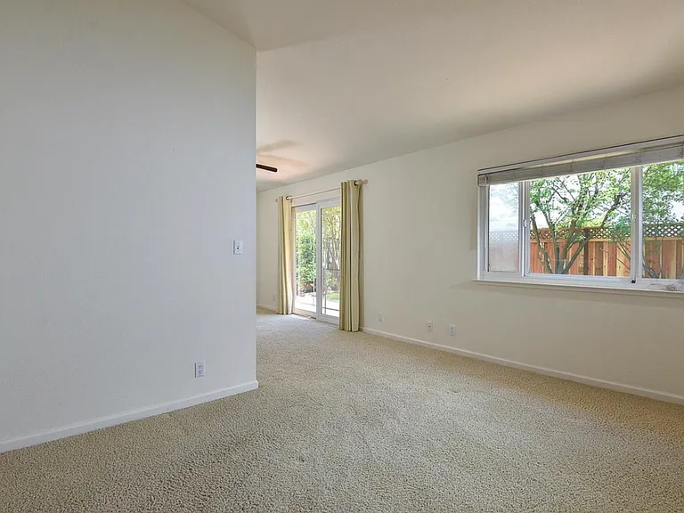 9208 El Caminito — Photo 5