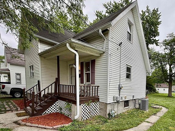 2nd image of 1025 Lincoln St