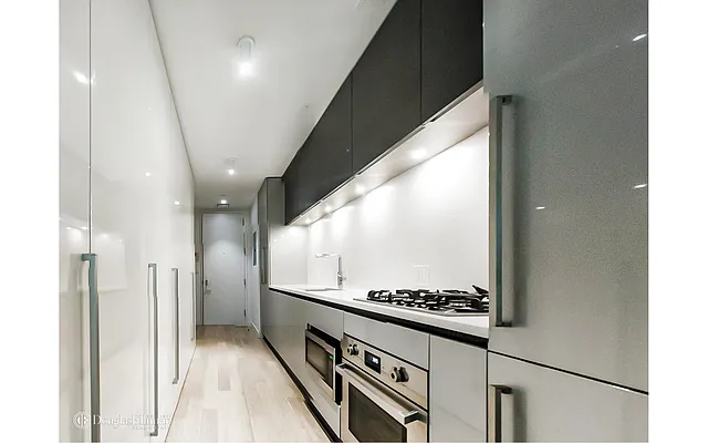 Rented by Douglas Elliman | media 14