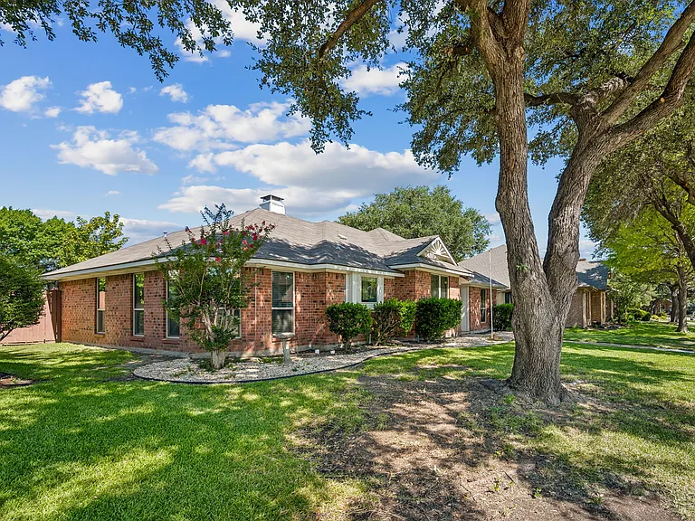 4203 Meadow Ridge Dr — Photo 18