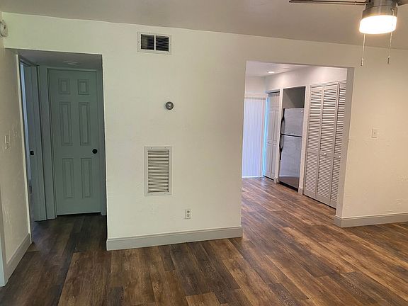 4th image of 3160 E Riverside Dr APT 3