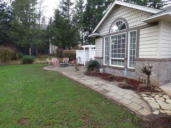 5th image of 2916 NE 72nd St