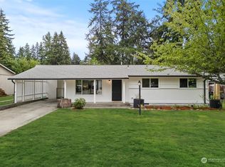 3831 Colonial Ln SE, Pt Orchard, WA