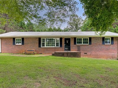 5105 Yukon Rd, Walkertown, NC, 27051