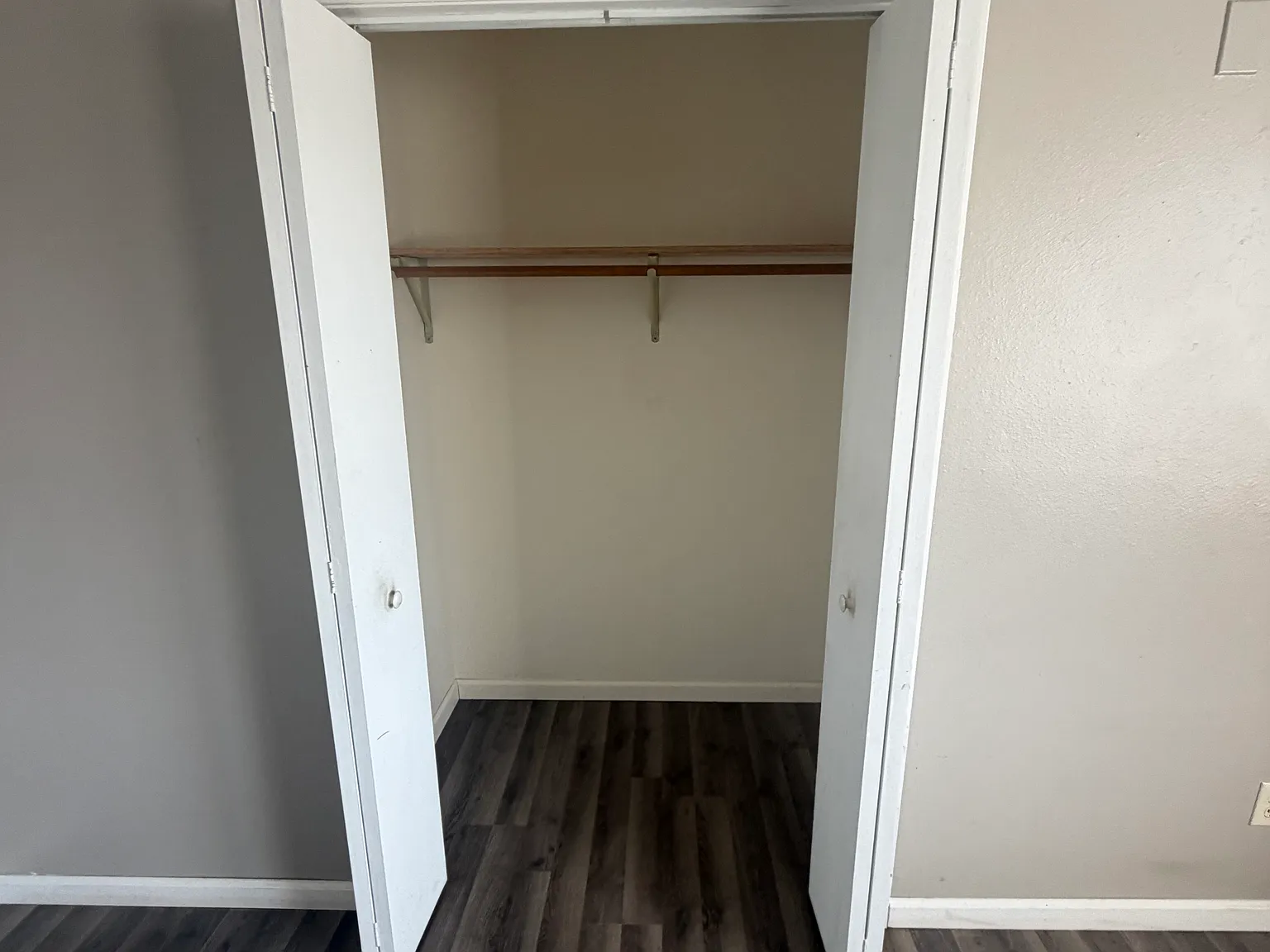 2 bed, 1200 sqft, $1,000 — Photo 3