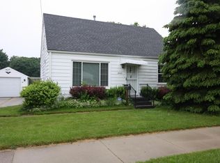 2042 Golf Ave, Racine, WI 53404