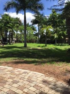 2071 Mills Ln, Naples, FL, 34112