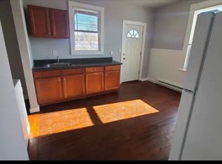 36 Hill St APT 3, Waterbury, CT 06704