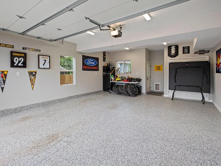 815 E Cache La Poudre St #B — Photo 29