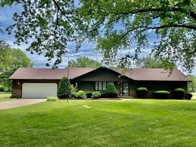 1st image of 204 Donelda Ln