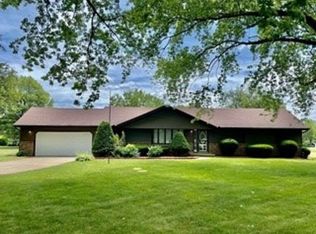 204 Donelda Ln, Rockford, IL 61102