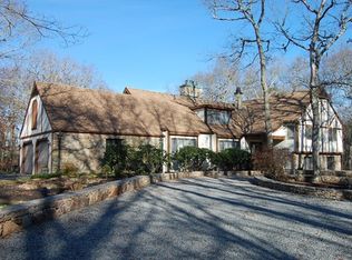 105 Rock Odundee Rd, Dartmouth, MA 02748