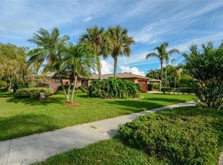5120 Country Meadows Blvd, Sarasota, FL 34235