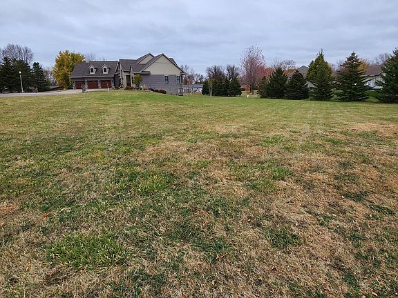 3rd image of 1502 Bayberry Ave W