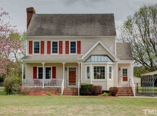 5513 Dunallie Dr, Fuquay Varina, NC 27526