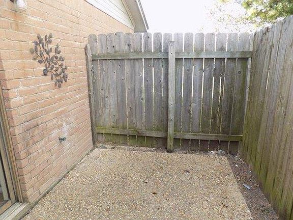 5th image of 2510 Cypress Dr