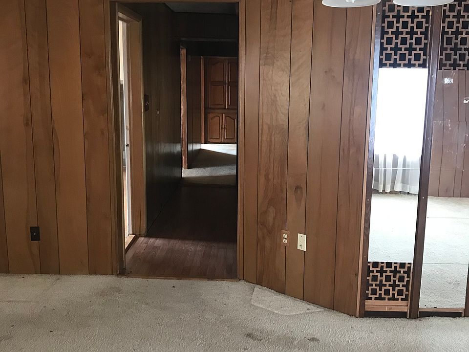 Dining Area toward Kitchen