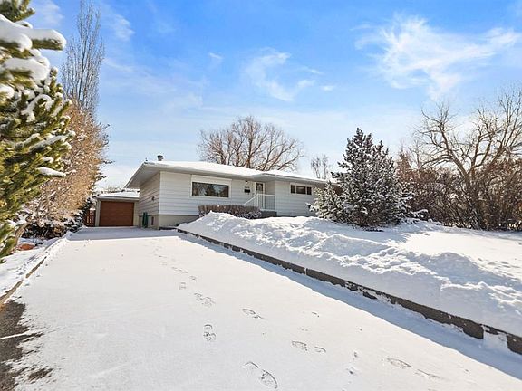 2nd image of 3414 31st St SW