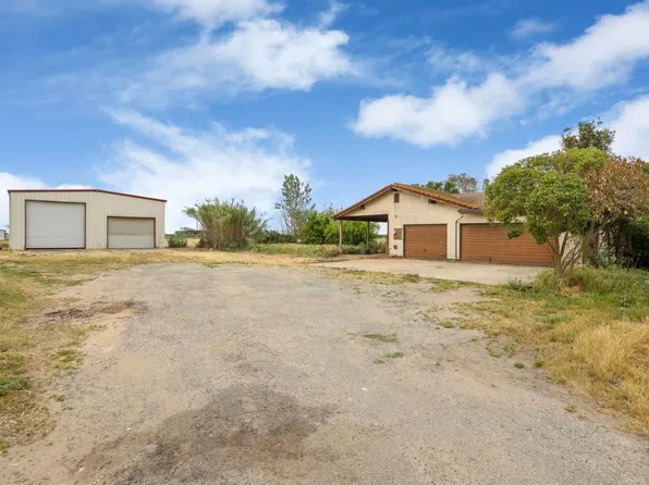 5882 W Kingdon Rd, Lodi, CA 95242