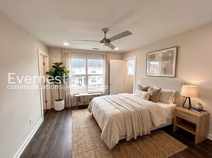 304 Jeffries Way — Photo 5