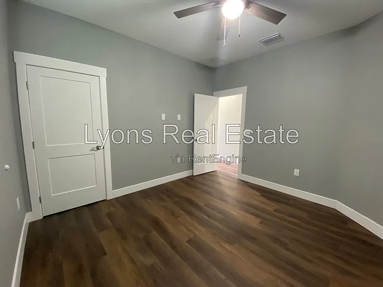 10398 Port Everglades St — Photo 10