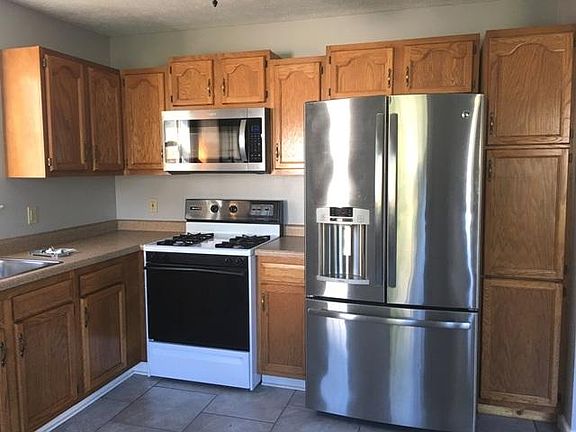 5th image of 3267 Chelmsford Dr