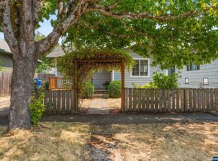 630 18th St SE, Salem, OR 97301