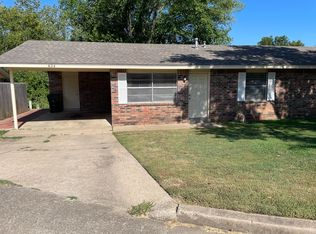 624 Archer Ct, Claremore, OK 74017